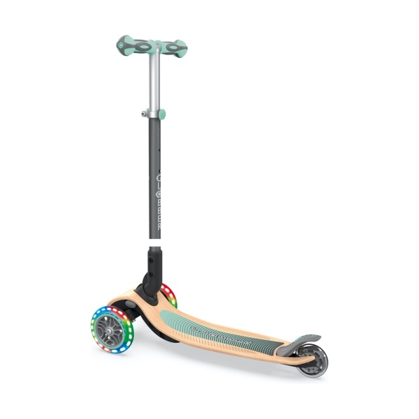 15990532571.1000x1000w