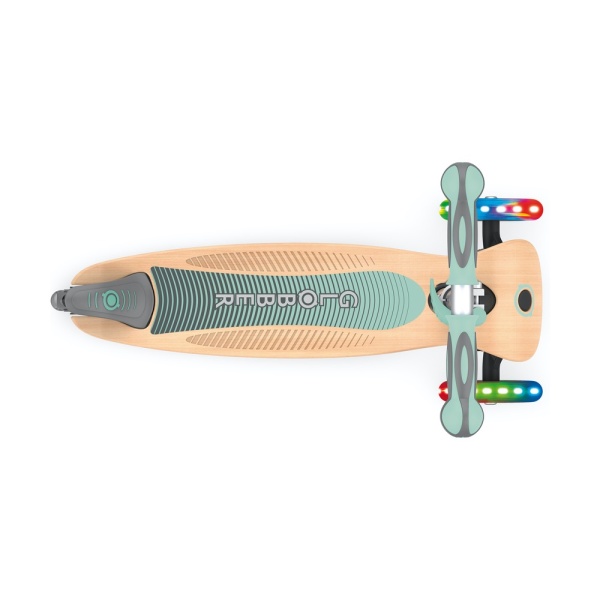 15990532577.1000x1000w