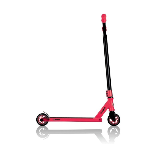 15876505631.1000x1000w