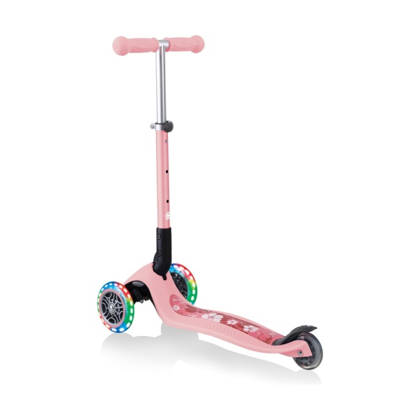 15990453451.1000x1000w