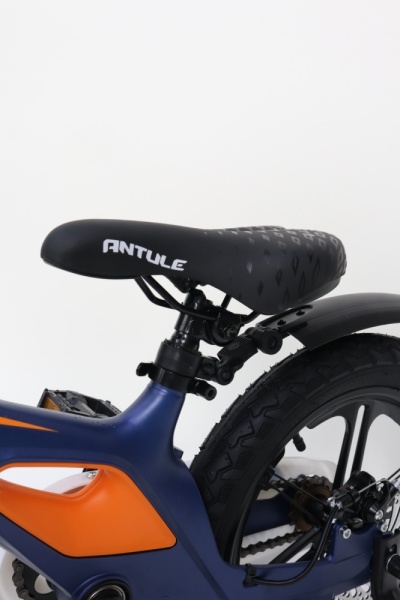 7adcd45a-30e4-46b9-90d5-5d109b9598db